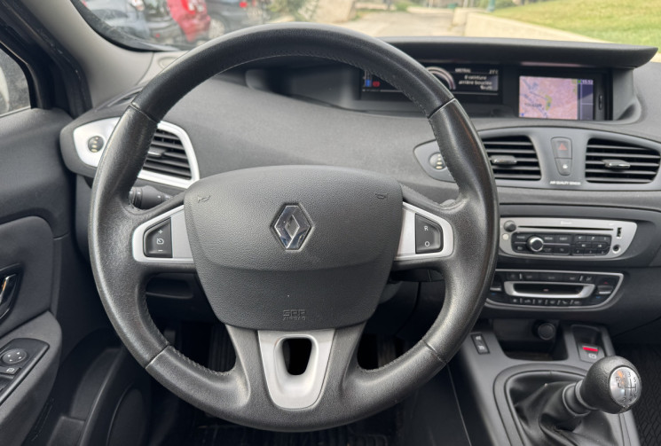 Renault Scénic III Phase 2 1.5 dCi FAP 110 CH BUSINESS / SUIVI RENAULT 