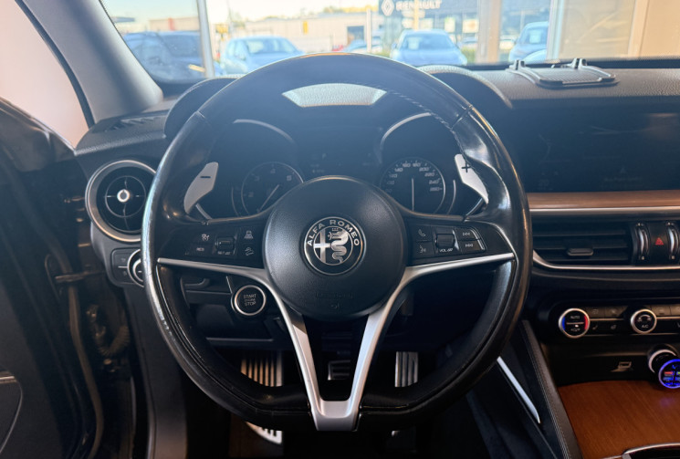 Alfa Romeo Stelvio 2.2 JTD 16V Q4 210 / AT 8 / LUSSO 