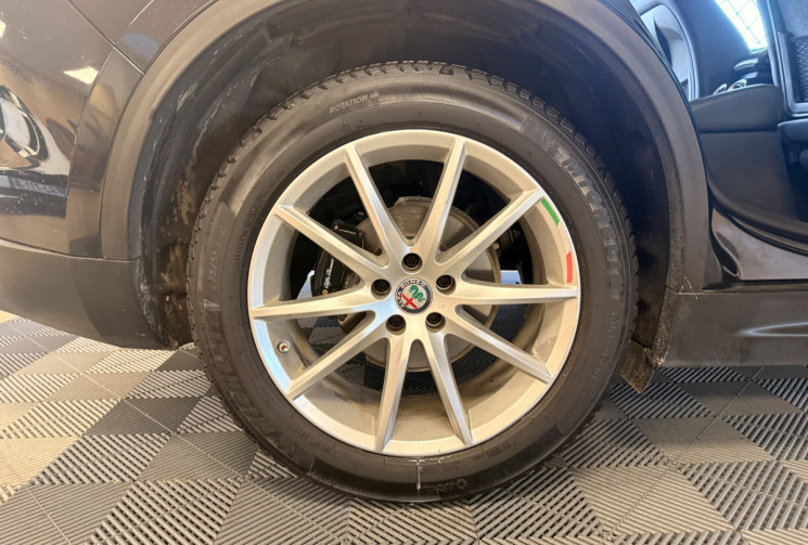 Alfa Romeo Stelvio 2.2 JTD 16V Q4 210 / AT 8 / LUSSO 