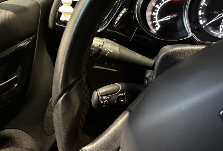 DS DS 3 1.6 BlueHDi 100cv SO CHIC 2016 / SIEGES SEMI-CUIR / BLUETOOTH / RÉGULATEUR
