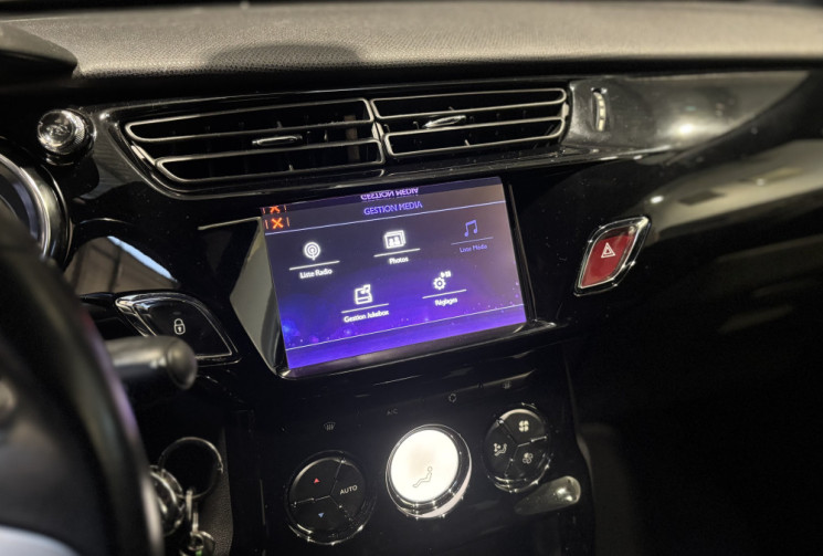DS DS 3 1.6 BlueHDi 100cv SO CHIC 2016 / SIEGES SEMI-CUIR / BLUETOOTH / RÉGULATEUR