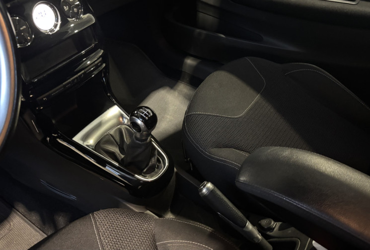 DS DS 3 1.6 BlueHDi 100cv SO CHIC 2016 / SIEGES SEMI-CUIR / BLUETOOTH / RÉGULATEUR
