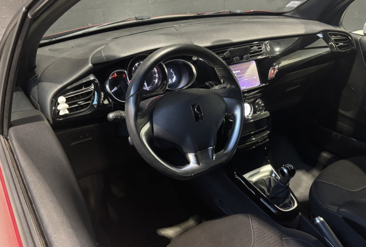 DS DS 3 1.6 BlueHDi 100cv SO CHIC 2016 / SIEGES SEMI-CUIR / BLUETOOTH / RÉGULATEUR