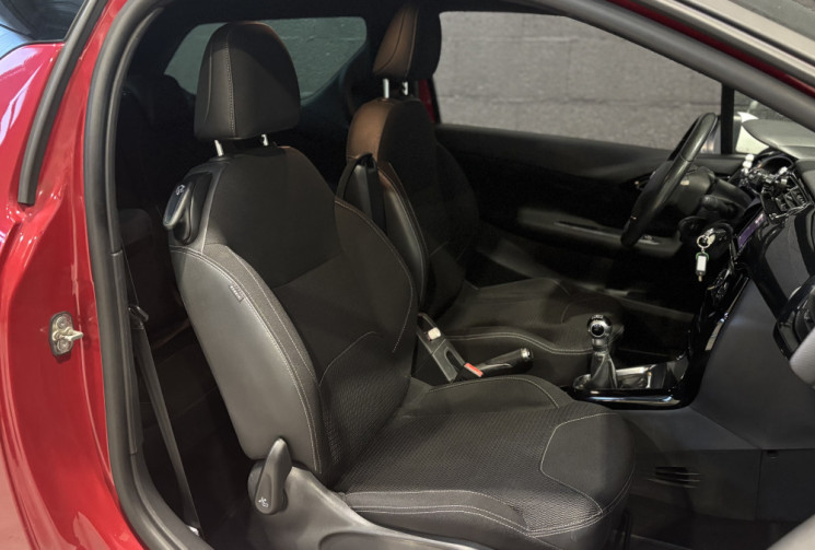 DS DS 3 1.6 BlueHDi 100cv SO CHIC 2016 / SIEGES SEMI-CUIR / BLUETOOTH / RÉGULATEUR