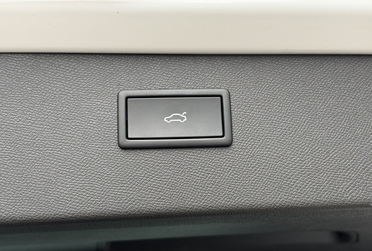 CUPRA Formentor V 1.5 e-Hybrid 204 DSG6 MIDNIGHT EDITION / Sièges baquets / Audio SENNHEISER / JA 19