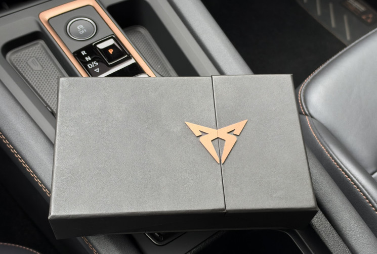CUPRA Formentor V 1.5 e-Hybrid 204 DSG6 MIDNIGHT EDITION / Sièges baquets / Audio SENNHEISER / JA 19