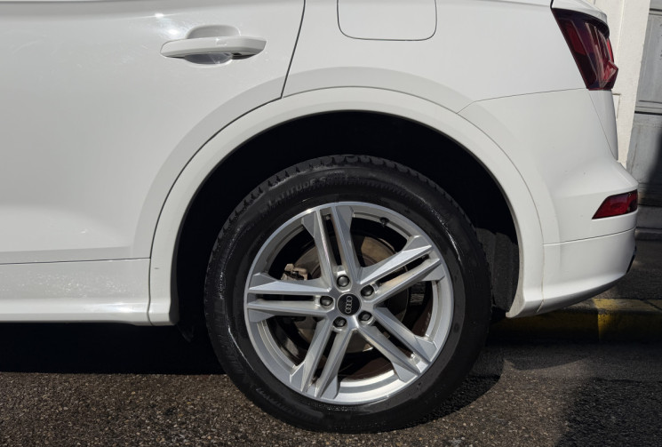 Audi Q5 s-line /50 2.0 TFSIe 299cv/ Quattro S-Tronic-7/ Origine France 2em main / 