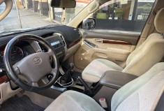Toyota Land Cruiser 3.0 D4D KDJ 163 CH CLIMATISATION / 4 ROUES MOTRICES