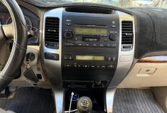 Toyota Land Cruiser 3.0 D4D KDJ 163 CH CLIMATISATION / 4 ROUES MOTRICES