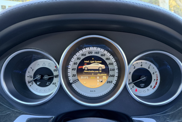 Mercedes CLASSE CLS 350 Coupé V6 306 7G-Tronic Pack AMG / Harman Kardon / Toit Ouvrant / Caméra 