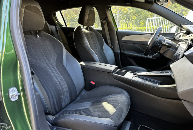 Peugeot 308 PHEV 225ch GT Pack e-EAT8 - Système son FOCAL