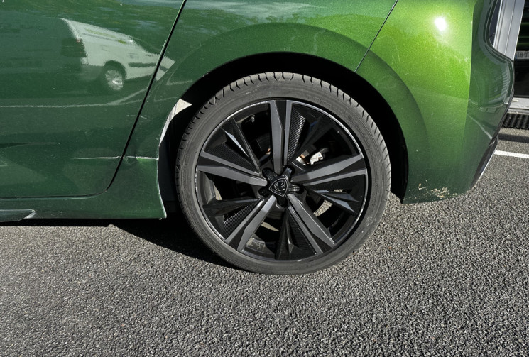 Peugeot 308 PHEV 225ch GT Pack e-EAT8 - Système son FOCAL