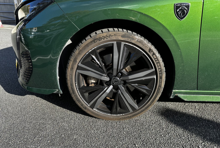 Peugeot 308 PHEV 225ch GT Pack e-EAT8 - Système son FOCAL
