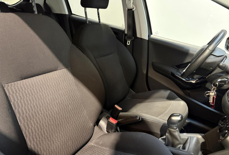 Peugeot 208 STYLE DISTRI OK CT VIERGE 