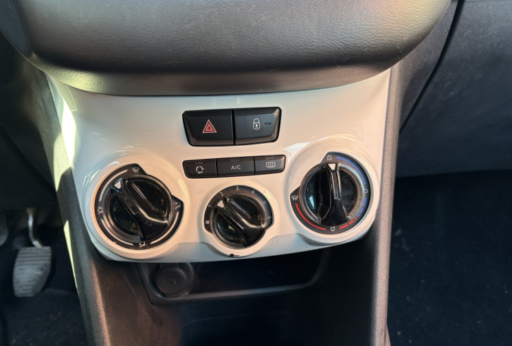 Peugeot 208 1.2 68cv LIKE / 1ere main / Clim / Suivi complet / distribution changée / 2018 / 99000km