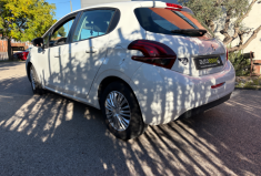Peugeot 208 1.2 68cv LIKE / 1ere main / Clim / Suivi complet / distribution changée / 2018 / 99000km