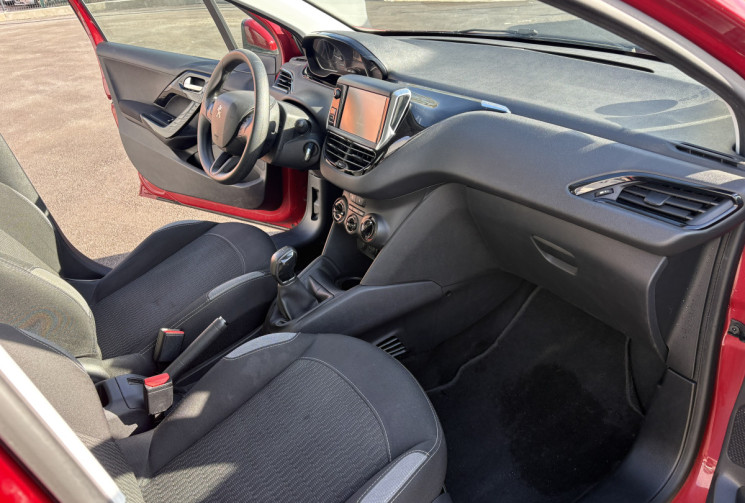 Peugeot 208 HDI 75 CV ACTIVE