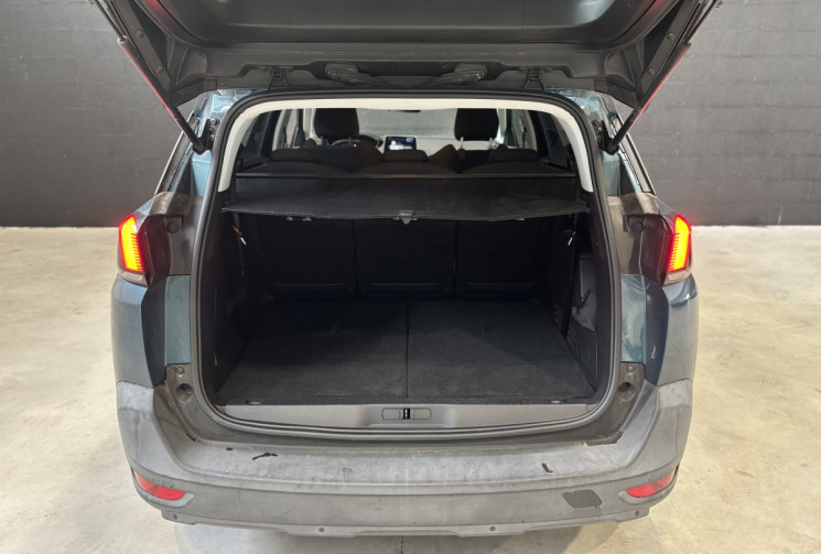 Peugeot 5008 1.5 BlueHDi 130 ch Allure / 7 places / Entretien à jour / CarPlay Android Auto