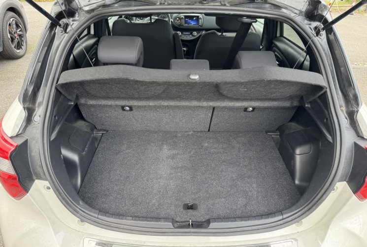 Toyota Yaris 3 Phase 2 1.5 VVTi HSD Hybrid E-CVT 100 cv COLLECTION