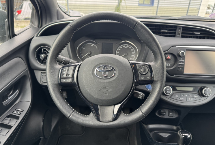 Toyota Yaris 3 Phase 2 1.5 VVTi HSD Hybrid E-CVT 100 cv COLLECTION