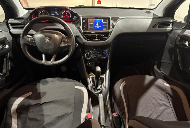 Peugeot 208 STYLE 1.2 VTI 82CV CT OK MOINS DE 6 MOIS 