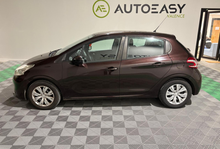 Peugeot 208 STYLE 1.2 VTI 82CV CT OK MOINS DE 6 MOIS 