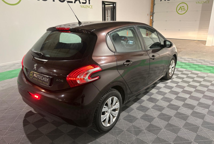 Peugeot 208 STYLE 1.2 VTI 82CV CT OK MOINS DE 6 MOIS 