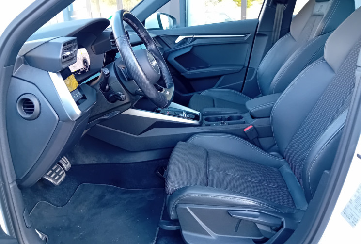 Audi A3 SPORTBACK 35 TDI 150 ch S line S tronic 7 - Toit Ouvrant - sièges chauffants - 