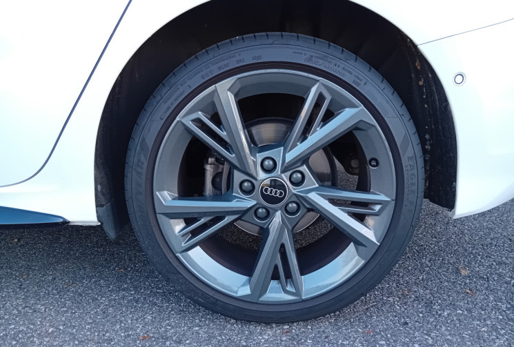 Audi A3 SPORTBACK 35 TDI 150 ch S line S tronic 7 - Toit Ouvrant - sièges chauffants - 