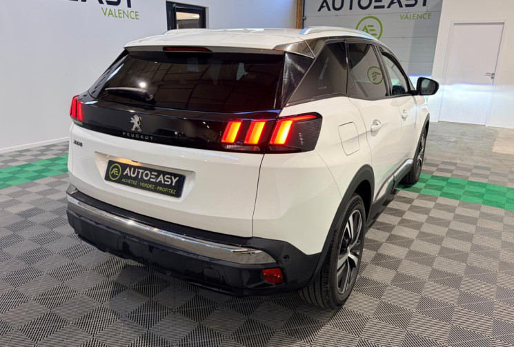 Peugeot 3008 Allure Business II (P84)1.5HDI 130CV + ATTELAGE + ENTRETIEN COMPLET-1ER MAIN