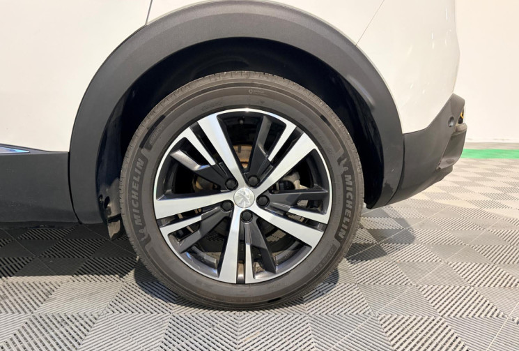 Peugeot 3008 Allure Business II (P84)1.5HDI 130CV + ATTELAGE + ENTRETIEN COMPLET-1ER MAIN