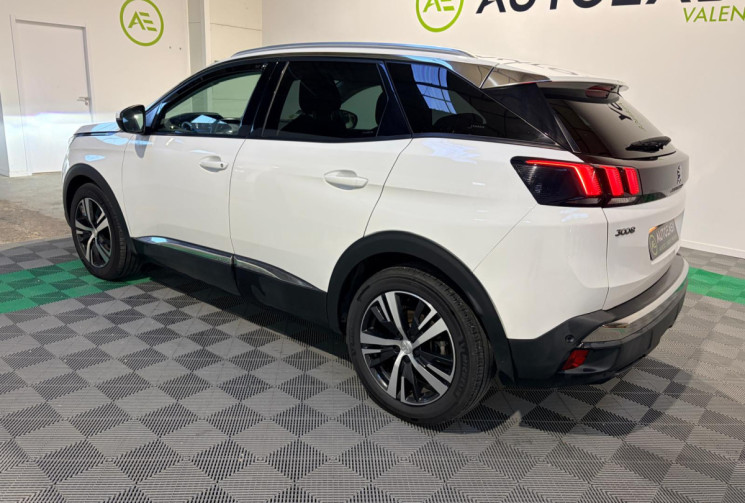 Peugeot 3008 Allure Business II (P84)1.5HDI 130CV + ATTELAGE + ENTRETIEN COMPLET-1ER MAIN
