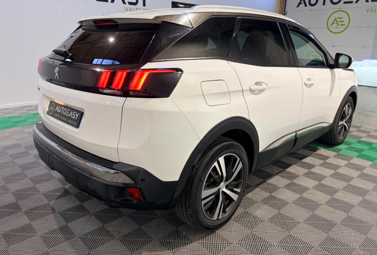 Peugeot 3008 Allure Business II (P84)1.5HDI 130CV + ATTELAGE + ENTRETIEN COMPLET-1ER MAIN