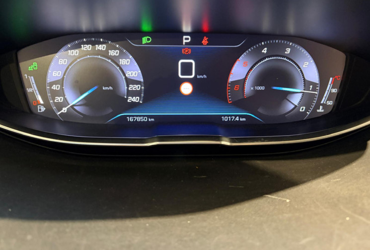 Peugeot 3008 Allure Business II (P84)1.5HDI 130CV + ATTELAGE + ENTRETIEN COMPLET-1ER MAIN