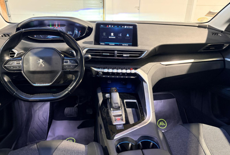 Peugeot 3008 Allure Business II (P84)1.5HDI 130CV + ATTELAGE + ENTRETIEN COMPLET-1ER MAIN