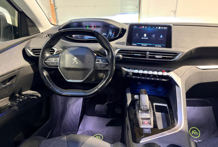 Peugeot 3008 Allure Business II (P84)1.5HDI 130CV + ATTELAGE + ENTRETIEN COMPLET-1ER MAIN