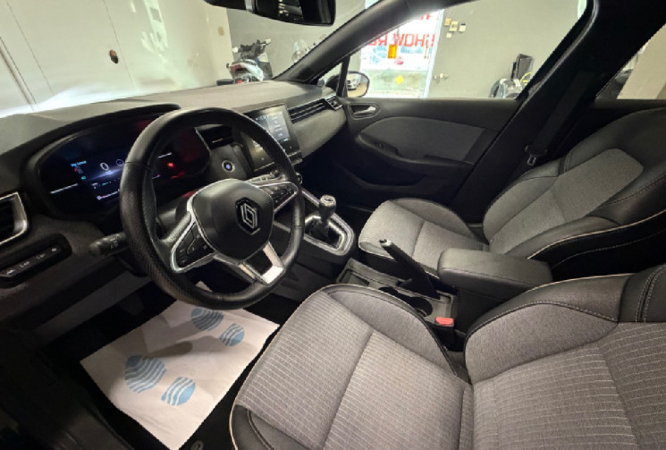 Renault CLIO V RENAULT CLIO V NOUVELLE Clio TCe 90 Techno