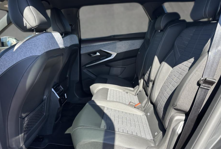 Peugeot 5008 GT / Neuf / Hybride / Garantie Constructeur / -29.5%