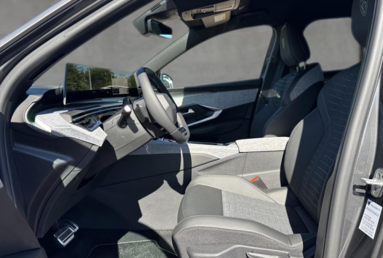 Peugeot 5008 GT / Neuf / Hybride / Garantie Constructeur / -29.5%