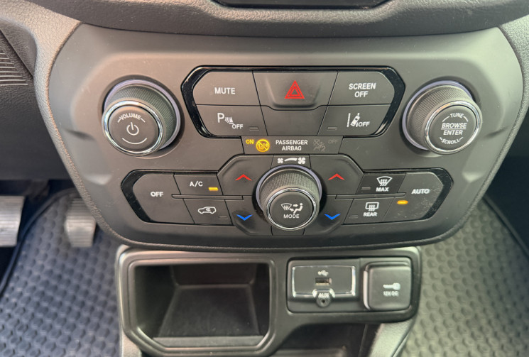 Jeep Renegade Brooklyn Edition 1.6 MultiJet 2WD S&S 130 cv / origine France 2em main / 