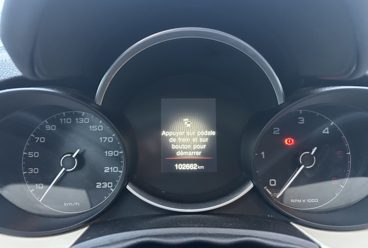 FIAT 500X FIAT 500X 1.6 MULTIJET 120 CH CITY CROSS BVA – TOIT OUVRANT – CAMÉRA DE RECUL