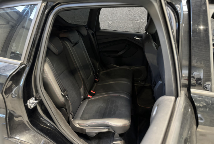 Ford Kuga 1.5 Flexifuel 150 ch 4x4 ST-Line / Boîte automatique / Suivi d’entretien complet