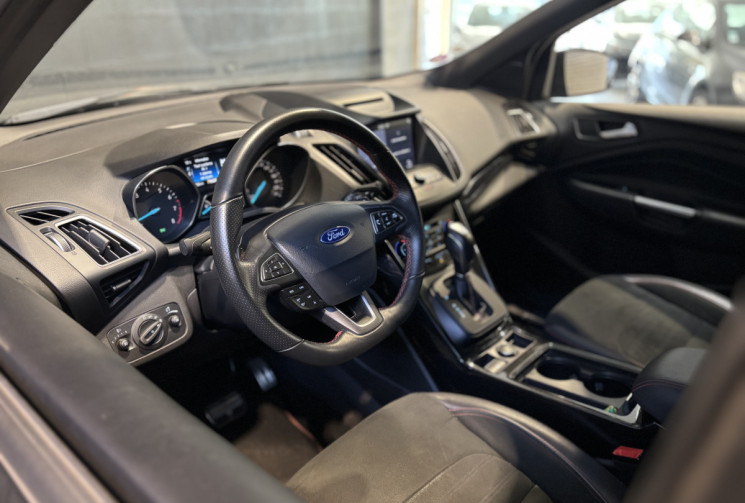 Ford Kuga 1.5 Flexifuel 150 ch 4x4 ST-Line / Boîte automatique / Suivi d’entretien complet
