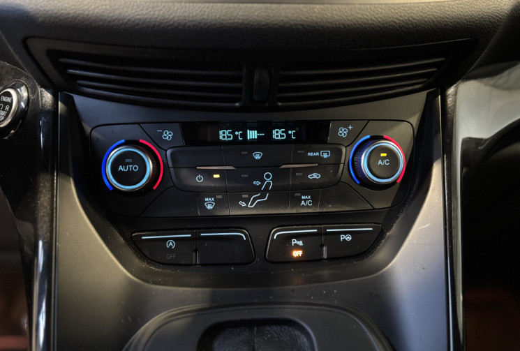 Ford Kuga 1.5 Flexifuel 150 ch 4x4 ST-Line / Boîte automatique / Suivi d’entretien complet