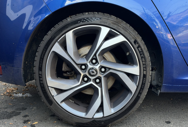 Renault Megane 1.6 tce / GT / 205ch / 87000km / Bose / HUD / Park assist / sièges chauffants / BVA