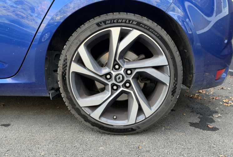 Renault Megane 1.6 tce / GT / 205ch / 87000km / Bose / HUD / Park assist / sièges chauffants / BVA
