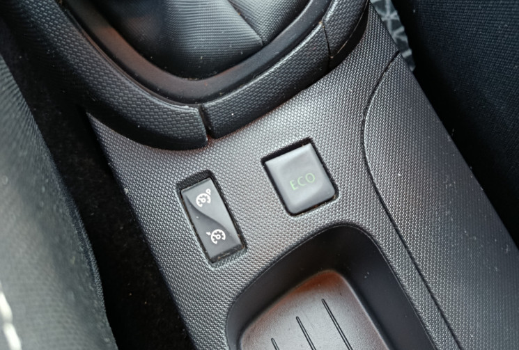 Renault Clio IV 0.9 TCe 90 ch - Révison à jour - Clim - Bluetooth