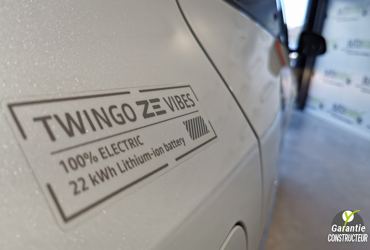 RENAULT TWINGO R80 INTENS+ ttes options en STOCK