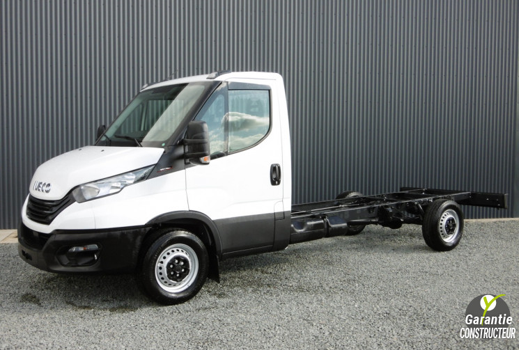 IVECO DAILY TD CHASSIS CAB 35S18 EMP 4100