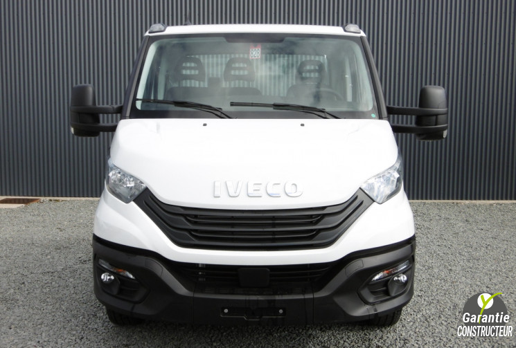 IVECO DAILY TD CHASSIS CAB 35S18 EMP 4100